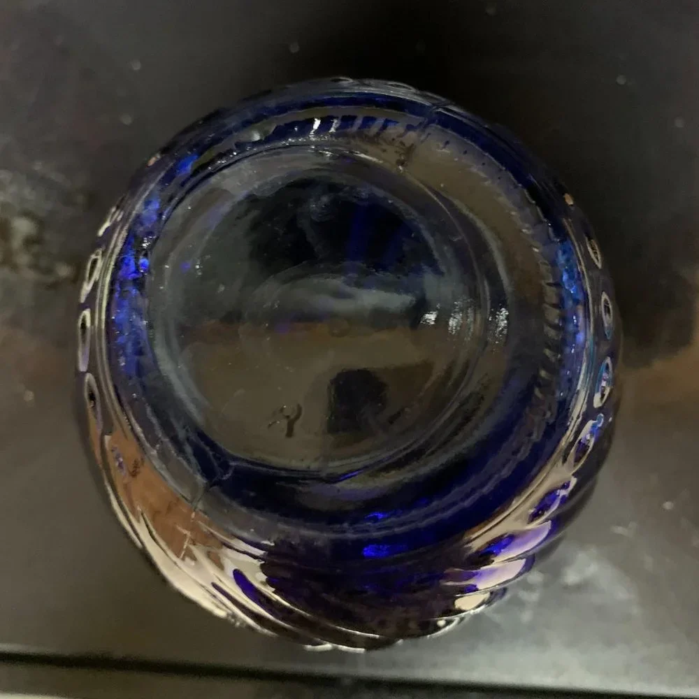 Midnite Blue rippled flower vase